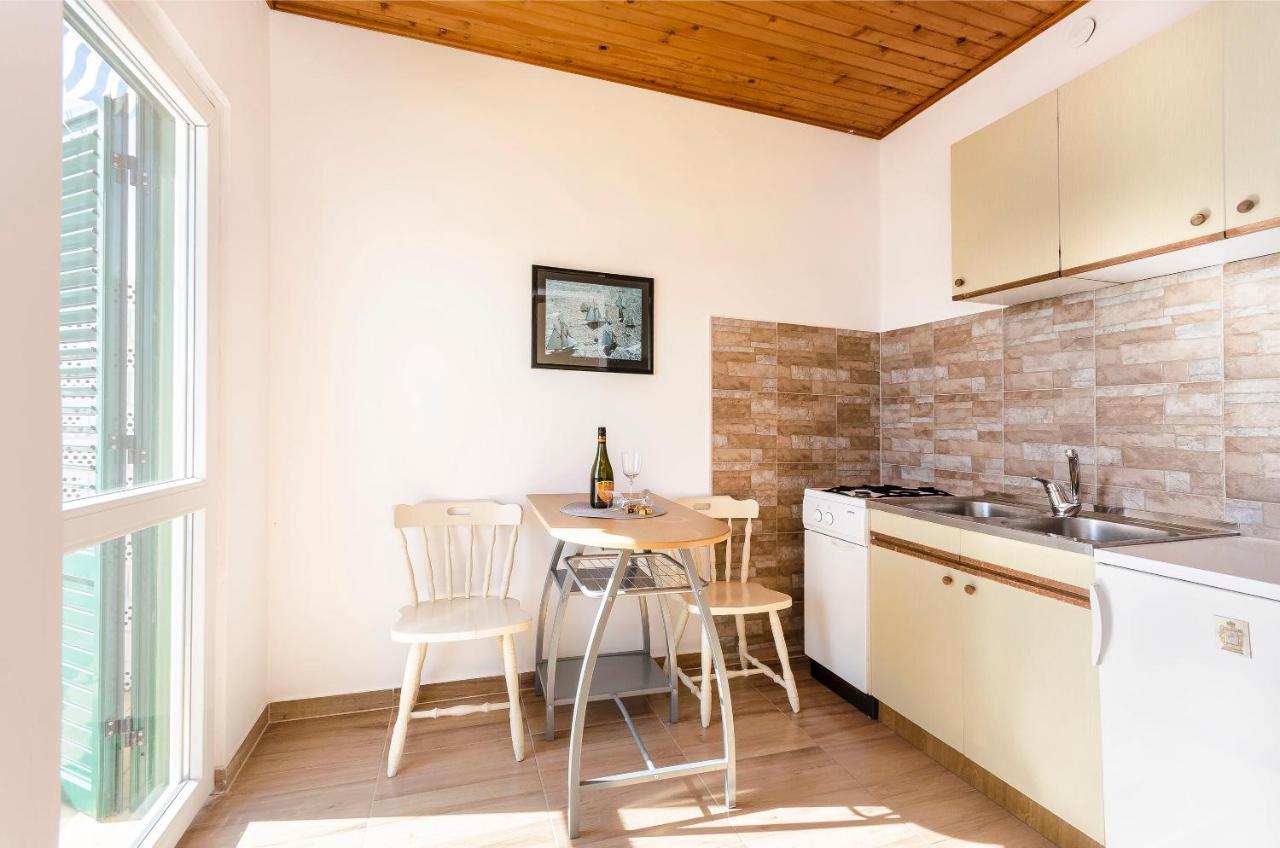 Apartments Nada Seaview 沃迪切 外观 照片